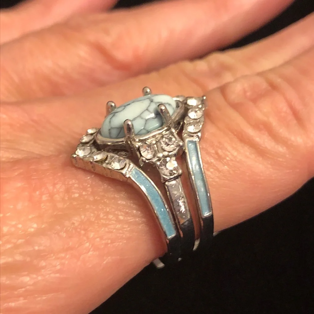 Elegant Silver and Light Blue Faux Turquoise Stone Ring